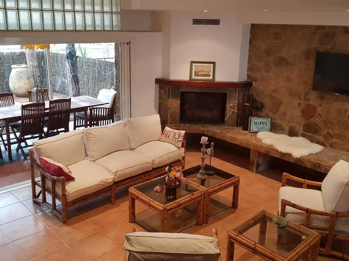 Villa Elegante A Platja D'Aro Pres De La Plage, Climatisee Avec Terrasse Et Proche Des Boutiques Et Restaurants - Es-209-35 0*,  Spain